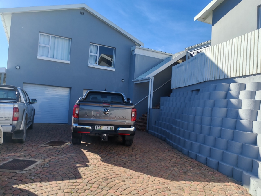 3 Bedroom Property for Sale in Cannon Rocks Eastern Cape